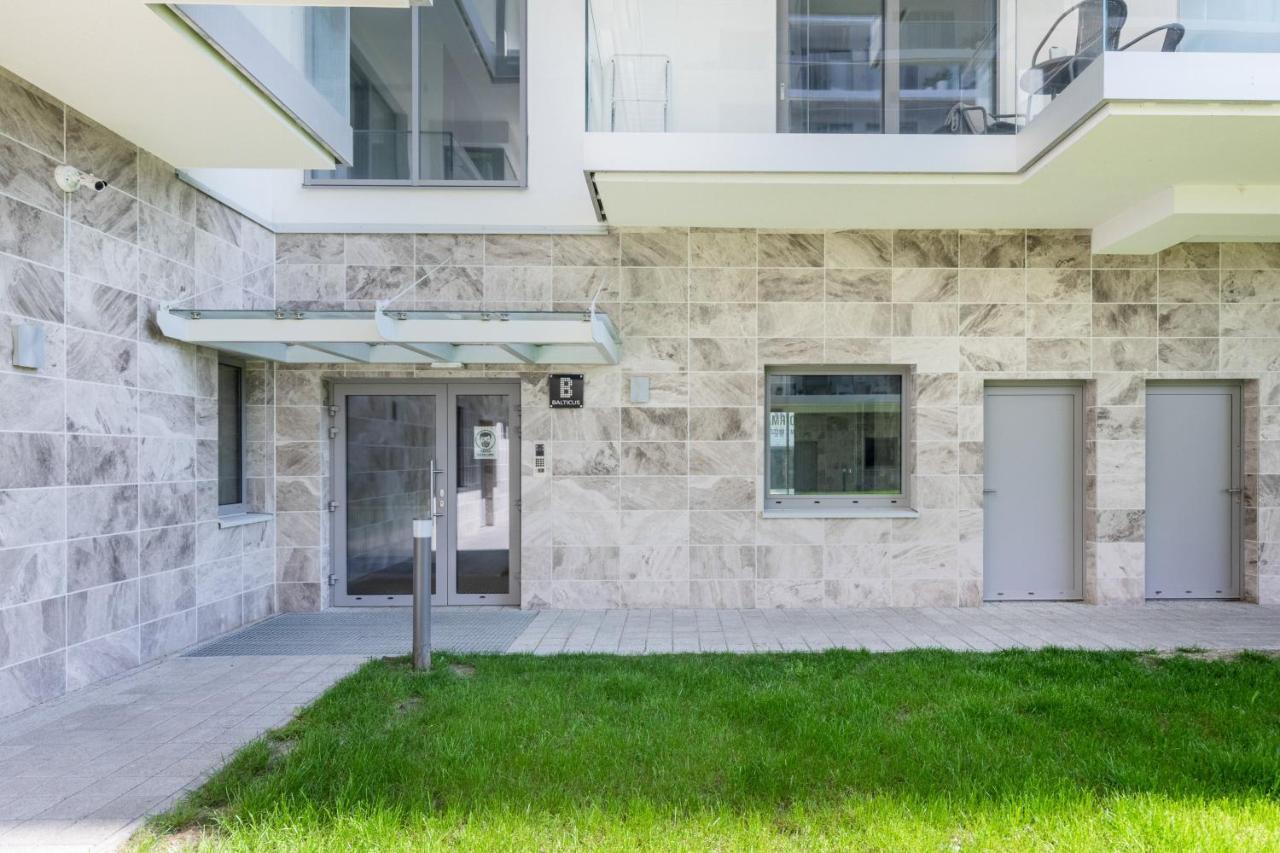 Apartment Balticus Elegant Near The By Renters *