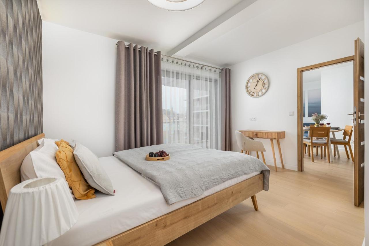 Apartment Balticus Elegant Near The By Renters *