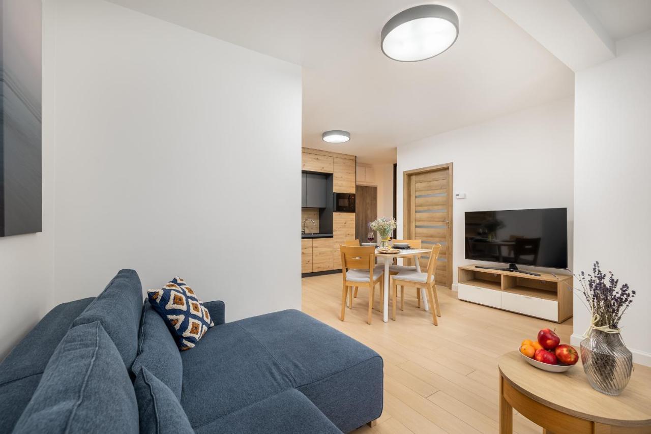 Apartment Balticus Elegant Near The By Renters