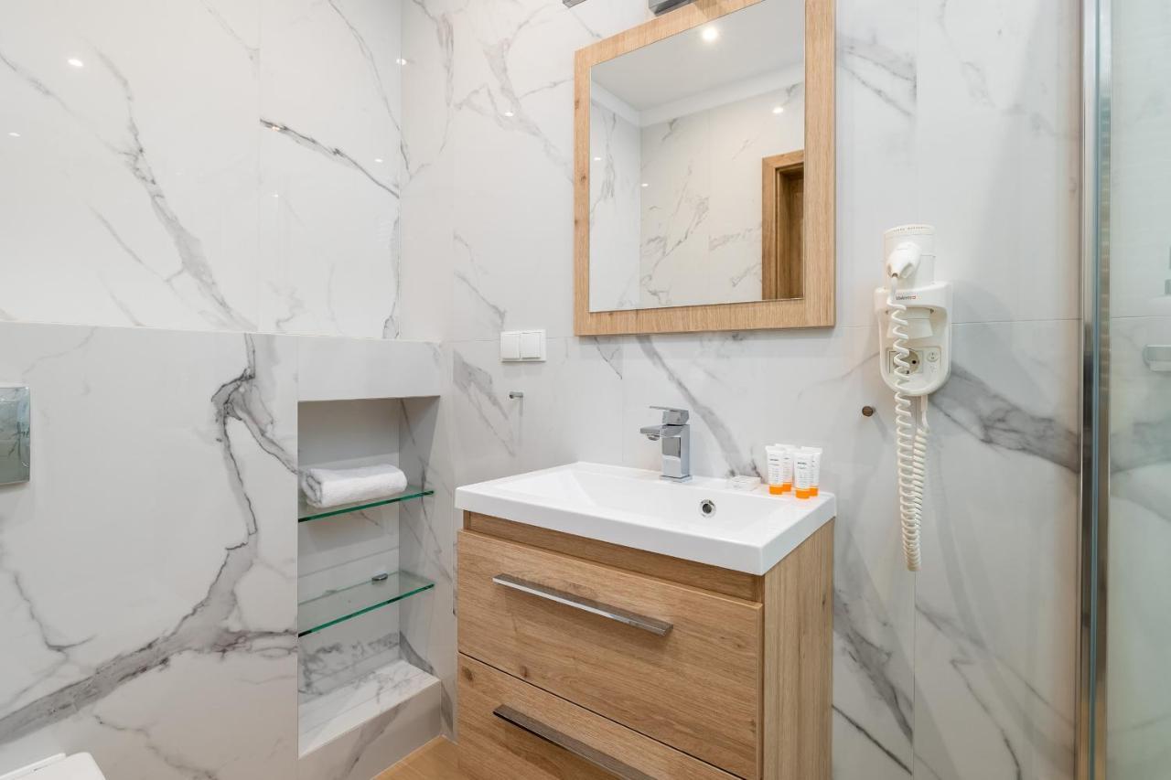 Apartment Balticus Elegant Near The By Renters *