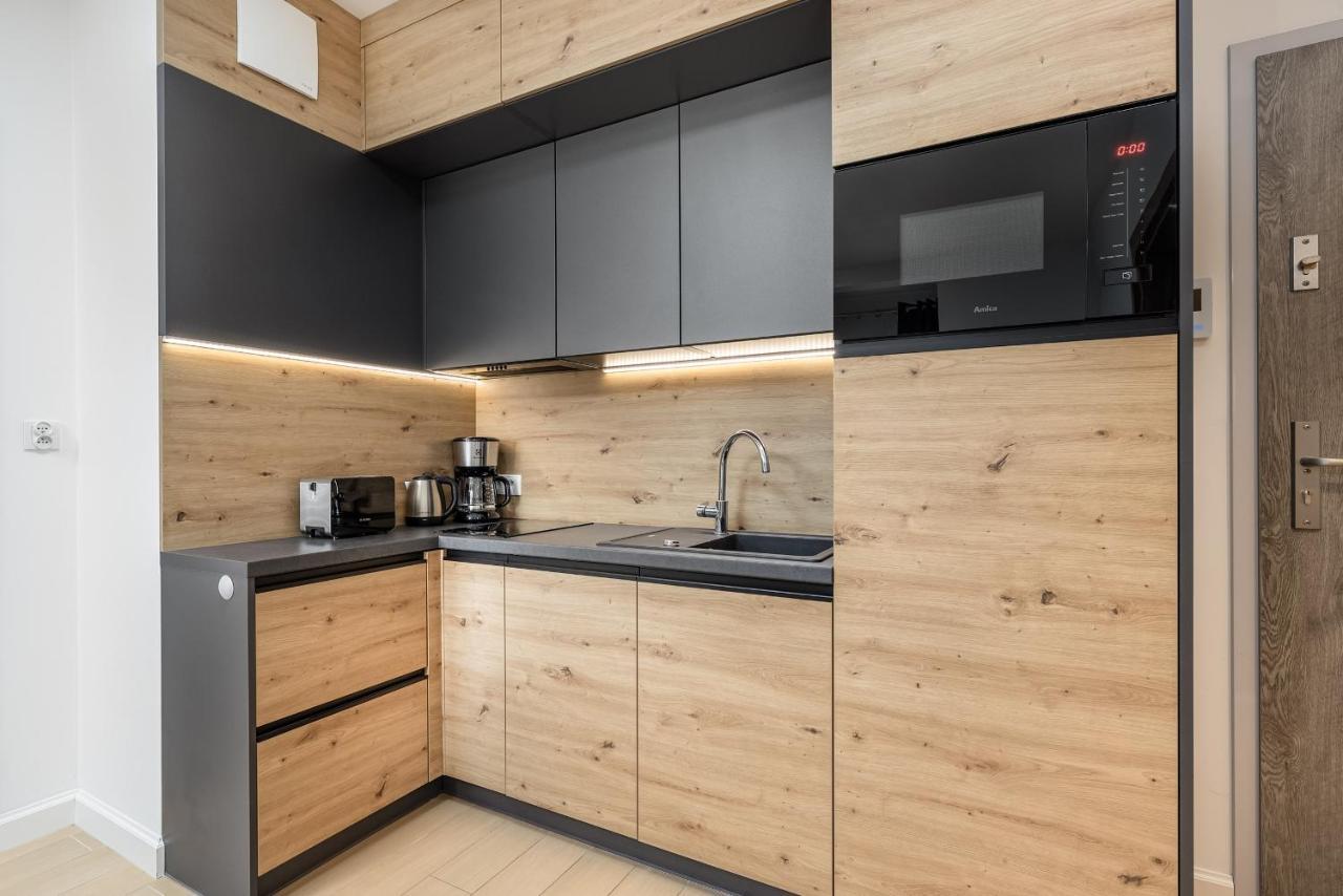 Balticus Elegant Near The By Renters Apartment *